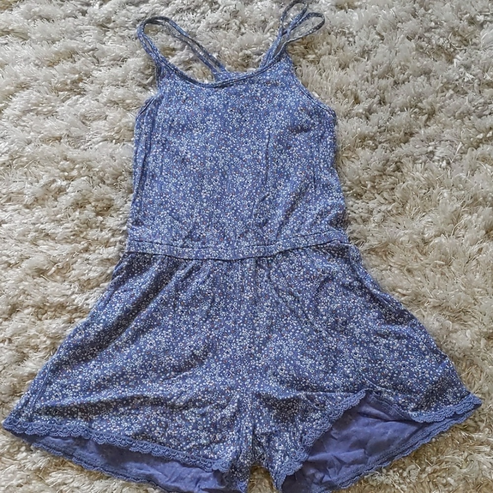 Girls jumper.